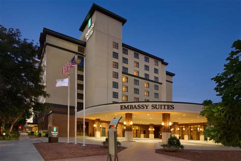 Embassy Suites By Hilton Lincoln Coupons Near Me In Lincoln Ne 68508