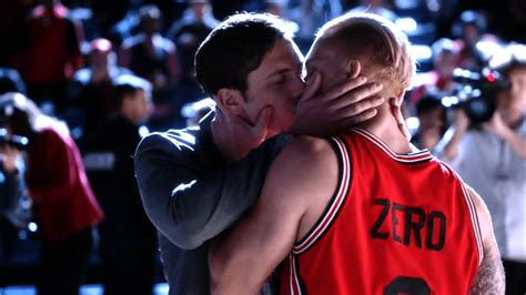 Nba Star Comes Out With Big Gay Kiss On Basketball Soap Hit The Floor