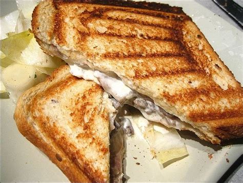 Croque - monsieur au jambon cru champignons et mascarpone