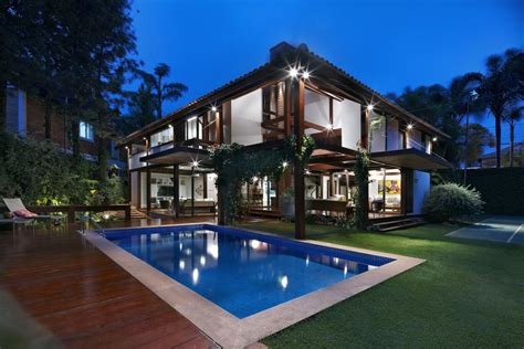 Stunning Garden House In Brazil 18 Pics I Like To Waste My Time