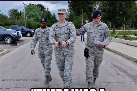 The 13 Funniest Military Memes Of The Week 8316