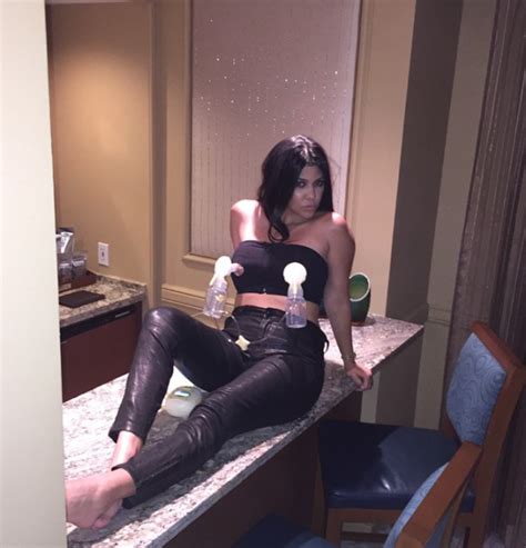 Kourtney Kardashian Pumps Breast Milk On Instagram The Hollywood Gossip