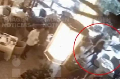 Captan En Video El Asesinato De Los 2 Israelíes En Plaza Artz E