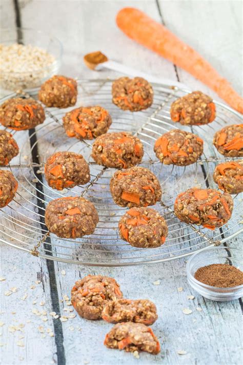 I have never liked carrot cake. Healthy Carrot Cake Cookies - Kroll's Korner