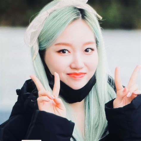 Gowon Loona Preview Icon © Go On 1119 South Korean Girls Korean Girl Groups Cool Girl My
