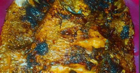 Selain lembut ikan ini juga memiliki rasa yang gurih dan kaya akan lemak tak jenuh sangat baik untuk mengurangi risiko penyakit jantung, dan menjaga kadar kolestrol baik dalam tubuh. 1.361 resep ikan nila bakar enak dan sederhana ala rumahan - Cookpad