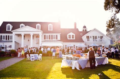 The inn at perry cabin features an understated elegance perfect for a weekend getaway. THE INN AT PERRY CABIN // ST. MICHAELS, MARYLAND