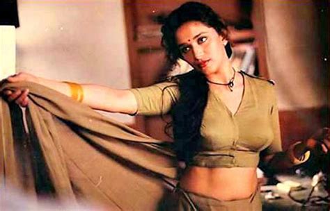 7 Hottest Female Cops In Bollywood