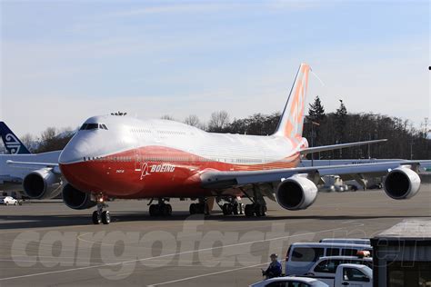 More Photos From The 747 8i First Flight Cargo Facts