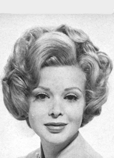 Pin By Marie On The Old Styles Bouffant Wetset Hair Vintage Hairstyles Hair Brained Retro