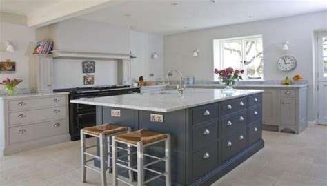 Read our top ten tips on choosing the right worktop material for your home. Kitchen - marble worktop | Granite worktop kitchen ...