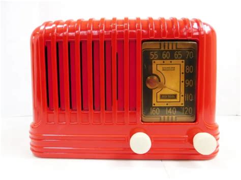 Vintage 1930s Rca Victor Art Deco Antique Old Bakelite Radio Restored