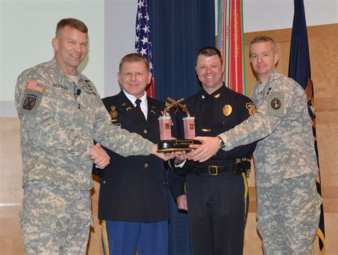 Mdw Police Officers Recognized Article The United States Army