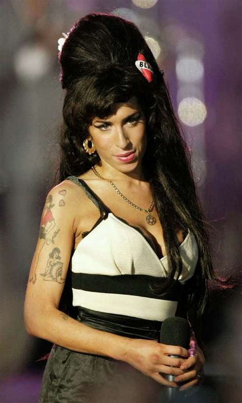 Coroner: Amy Winehouse died from too much alcohol