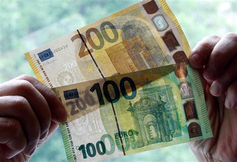 Wie die neuen scheine aussehen und was verbraucher darüber wissen sollten. Neue 100- und 200-Euro-Scheine im Umlauf | 1815.ch