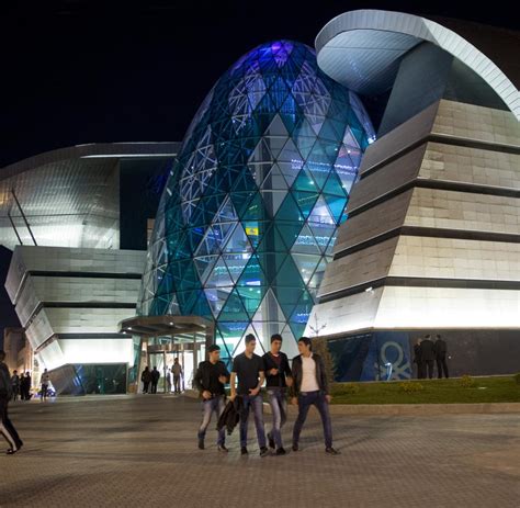 5 erstaunliche strande in reichweite von baku aserbaidschan 2020. Aserbaidschan: Baku ist wie Dubai am Kaspischen Meer ...