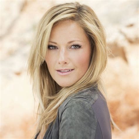 On singing in english, fischer commented: Helene Fischer | TheAudioDB.com
