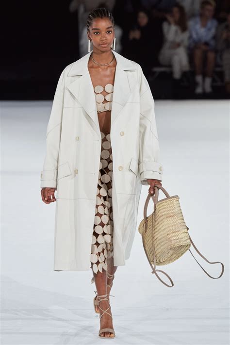 Jacquemus Fall Ready To Wear Collection Vogue Fashion Week S