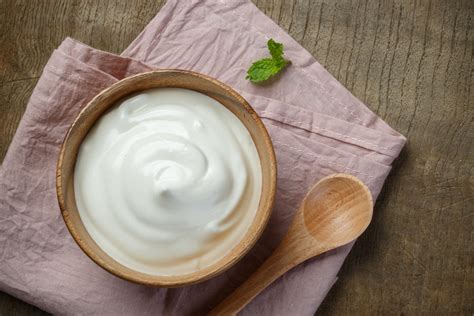 Sumber kalori pada makanan kemasan di sajikan dalam label gizi label makanan biasanya menjelaskan berapa banyak kalori yang terdapat dalam 100 gram ingat bahwa satu porsi makanan tidak sama untuk setiap orang, jadi bisa saja anda membutuhkan lebih banyak atau lebih sedikit. Ada Lho Jenis Makanan yang Mengandung Bakteri Baik, Apa ...