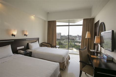 Rooms Ocean Paradise Hotel