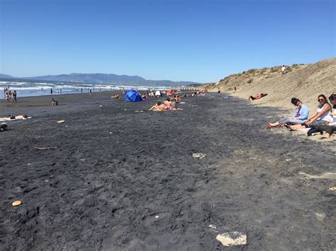 Whats Up With The Black Sand At Ocean Beach Sfgate