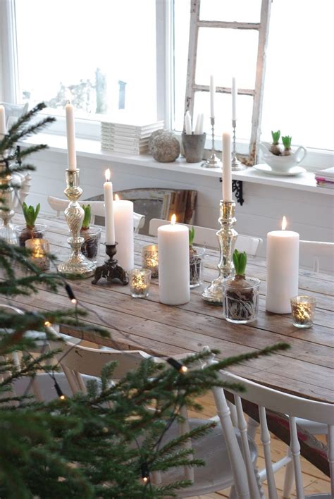 25 Scandinavian Christmas Dining Room Decor Ideas