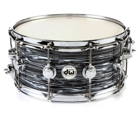 Dw Collectors Series 14 X 7 Maple Snare Drum In Black Oyster Finish