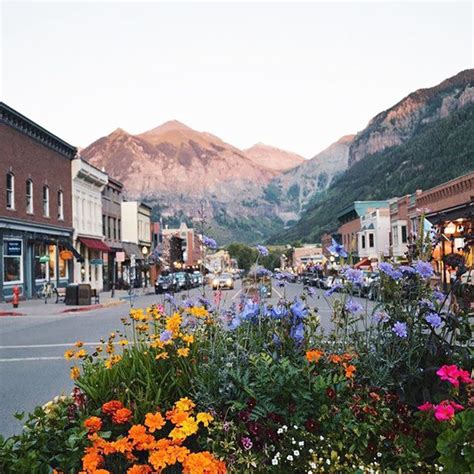 Life At Home Mountain Town Colorado Towns Beautiful
