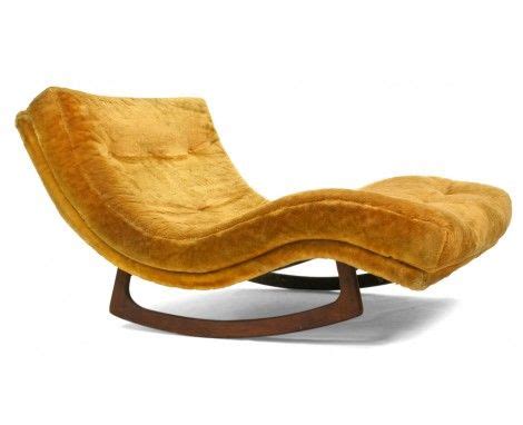 You're bound to get to binging once you have a seat in this reversible chaise. Double wide Chaise lounge...comfy | Modern chaise lounge ...