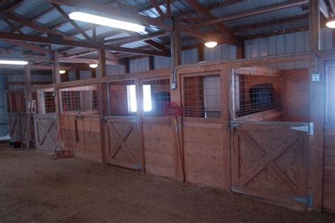 Castor oil, oil (s) of your choice*, essential oils (optional) *i use a mix of castor/jojoba/neem oil. 17 Best images about DIY horse barn/stalls on Pinterest ...
