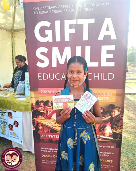 Art Of Living Free Schools On Twitter Our T A Smile Stall Was Put Up At The Auspicious
