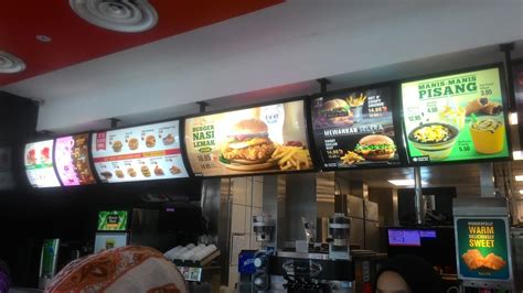 Reason being 'it's just not structurally smart' to have them in a burger. Burger Nasi Lemak McDonald's Kini di Malaysia - Hari Hari ...