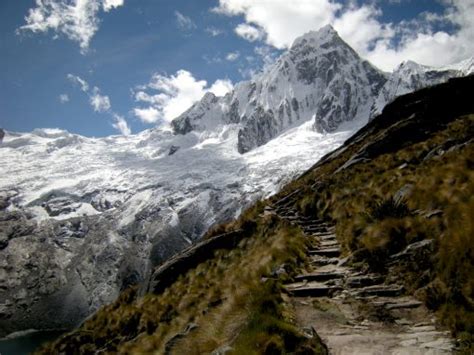 Viaje De Leyenda A La Cordillera Blanca Perú Onas