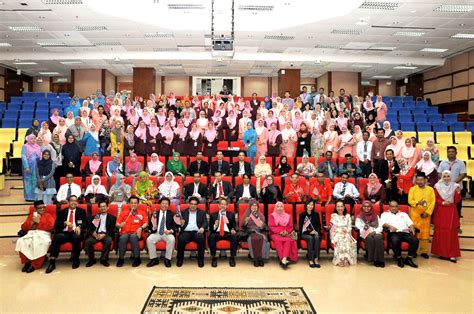 Van wikipedia, de gratis encyclopedie. PERHIMPUNAN KAKITANGAN KAMPUS KUALA LUMPUR UKM BIL.3/2019 ...