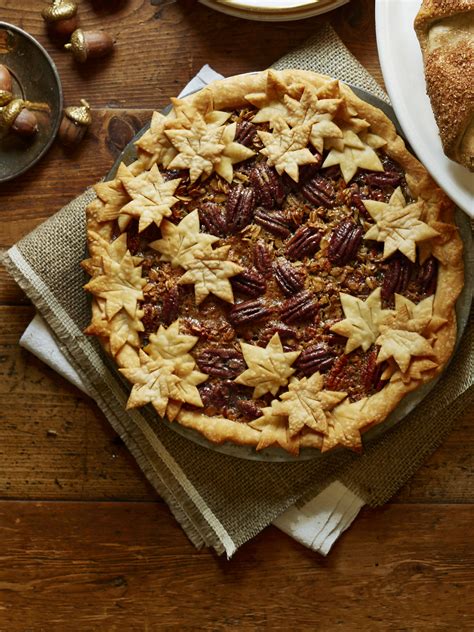 From cupcakes to pies to fudge, these easy recipes are the perfect end to your turkey feast! 45 Thanksgiving Dessert Recipes - Easy Thanksgiving Desserts