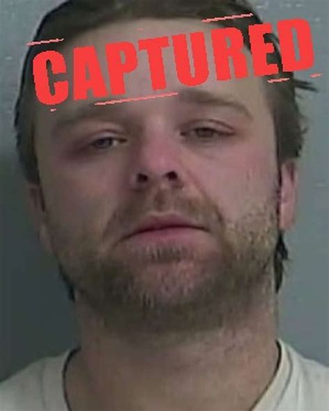 Fugitive On Texas 10 Most Wanted List Turns Himself In For Pepper Spray