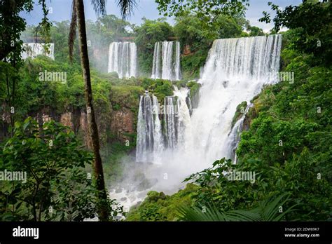 One Of The Biggest Waterfalls In The World Foz Do Iguaçu Iguazu Falls
