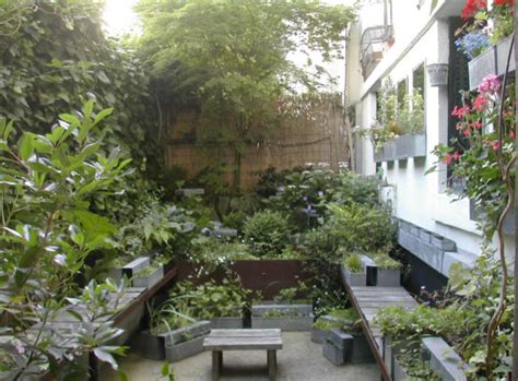 Rooftop vegetable gardening design layout in india tips. A Ceramicist and an Architect in Paris - Gardenista