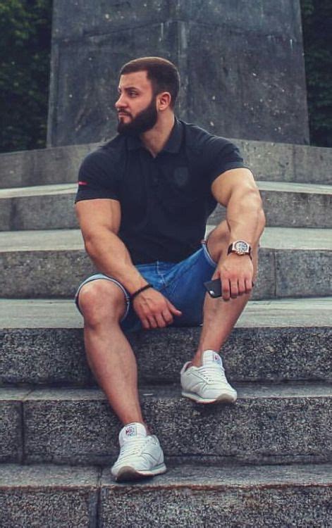 Pin By John Marshall On Dilf Beefy Men Mens Outfits Sexy Men