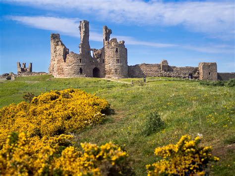 Dunstanburgh Castle 1 Taken With A Manual Focus Olympus Zu Flickr