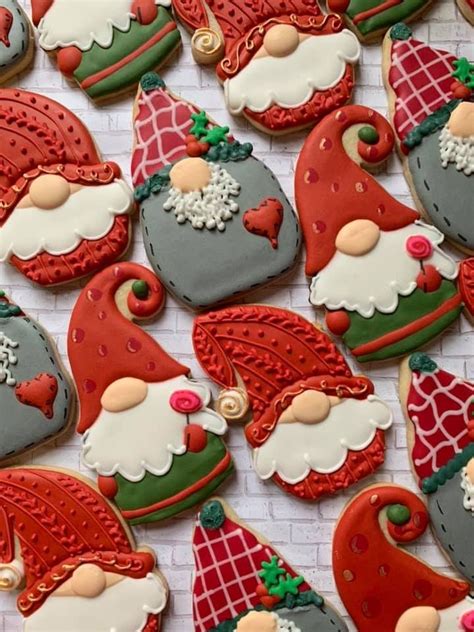 (3) at xmas coat w red & green sugar sprinkles instead of sugar & cinnamon; Cookie decorating by Pam Schwigen on Cookie Decorating ...