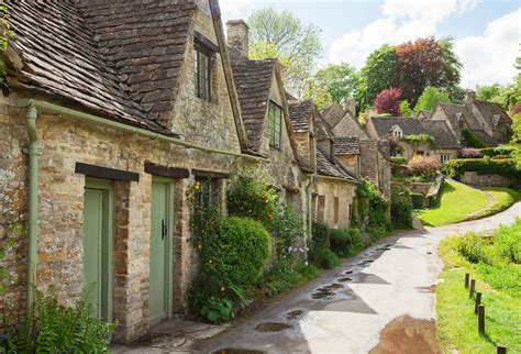 12 Most Picturesque Small Towns In The UK WorldAtlas