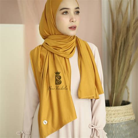 5 Cara Gampang Memakai Hijab Pashmina Kaos Bukareview