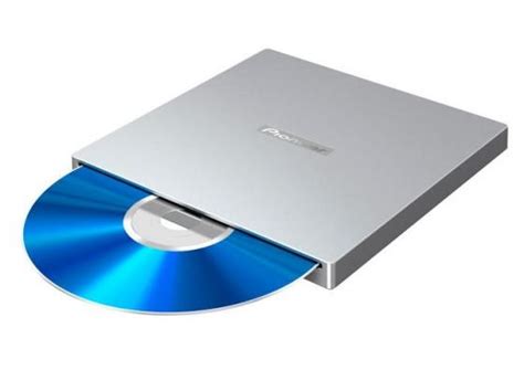 Logique, c'est un support avant tout destiné à la vidéo. Pioneer présente le graveur blu-ray externe extra mince ...