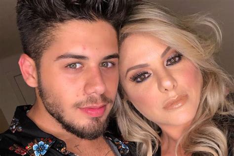 Zé felipe e virgínia anunciam casamento em março. Esposa de Leonardo se posiciona sobre gravidez de Zé ...