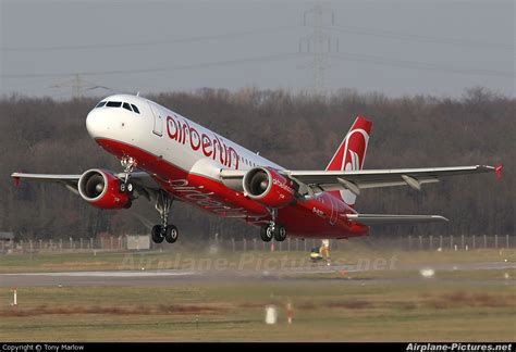 Airberlin is one of europe's leading airlines. D-ALTC - Air Berlin Airbus A320 at Düsseldorf | Photo ID ...