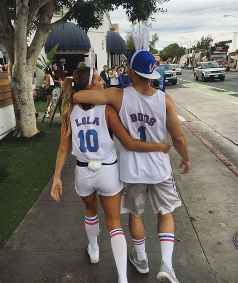 25 easy and unique halloween costume ideas for couples its claudia g matching halloween