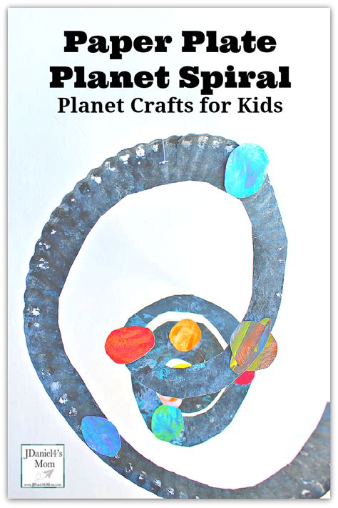 Let the preschoolers try their hand at cutting themselves. Planet Crafts- Paper Plate Solar System Spiral