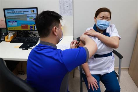 Singapore is the only wealthy country considering the use of sinovac's vaccine, which has been found to have an efficacy rate ranging from about 50% to 90% in studies. Singapore becomes first Asian country to administer Covid ...