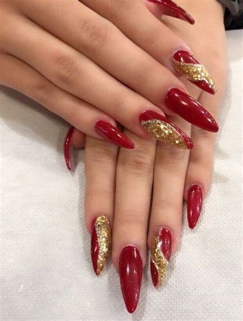 20 Sparkling Nail Designs For Christmas Party That Inspiring Red And